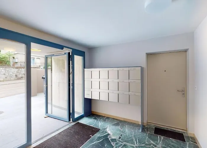 Cute And - Sun 11 * Zurych